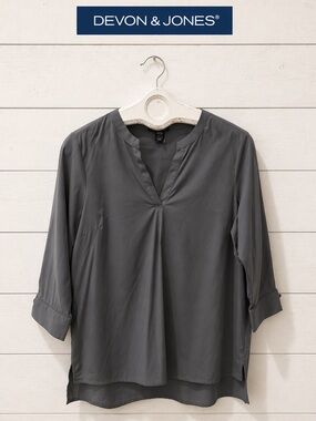 DEVON & JONES Grey 3/4 Sleeve Blouse Size M. NWT